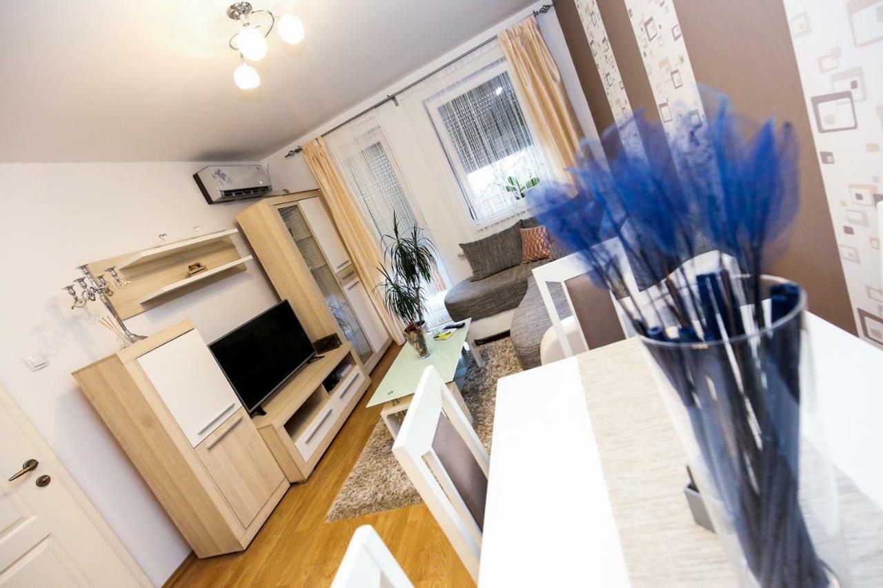 Welcome Apartman Subotica Buitenkant foto